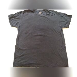 Fruit of the loom men's size large black shirt
